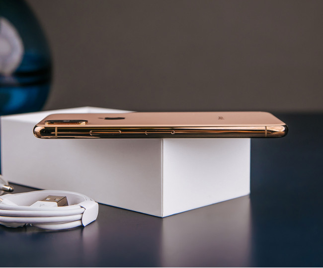 iPhone XS Gold 64gb  б/у